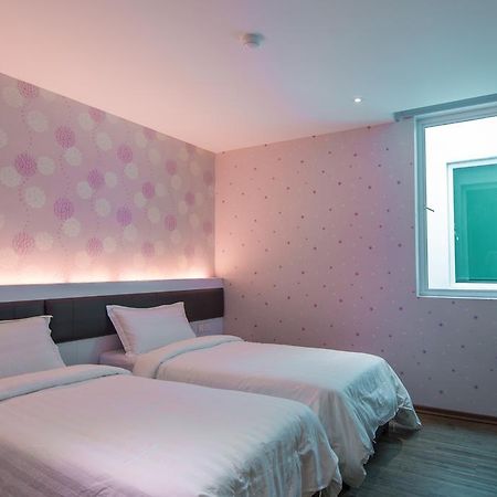 Riverfront Sentral Hotel Melaka Zewnętrze zdjęcie